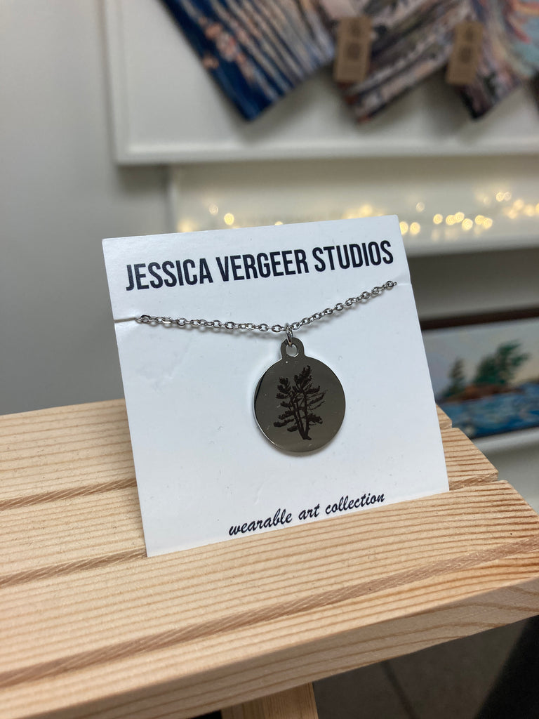 Regatta Bay Windswept Round Pendant Necklace (silver stainless)