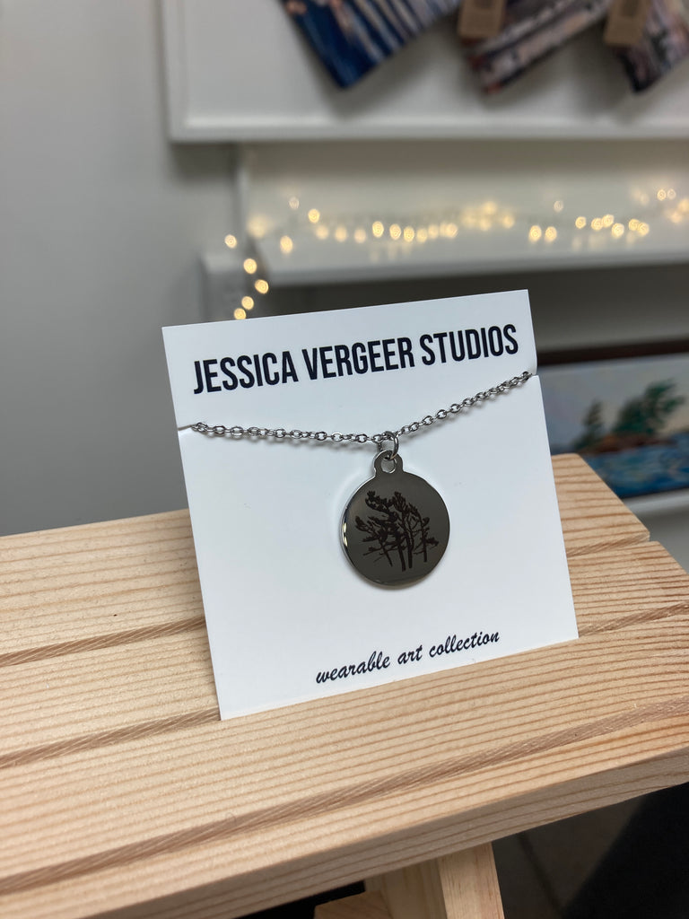 South Channel Round Pendant Necklace (silver stainless)